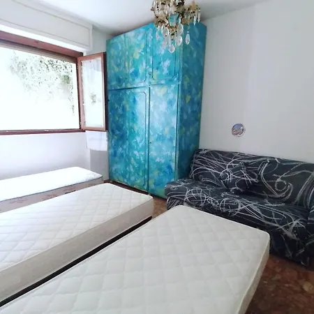 Guesthouse * Алассио